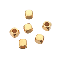 Guldfärgat rostfritt stål kuber 3x3 mm med PVD plätering, ca 50 st