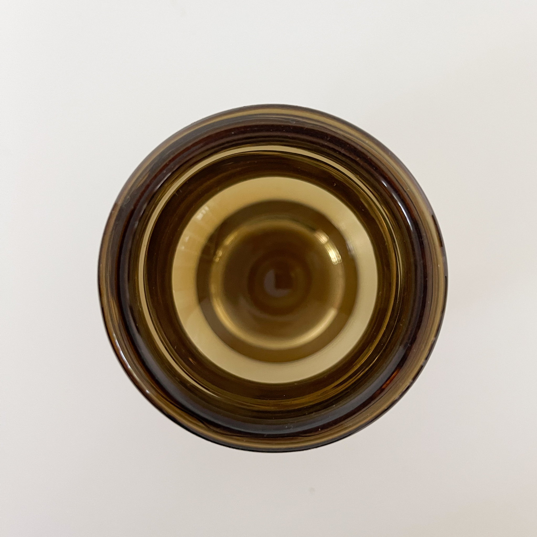 Gulbrun glassvase rund