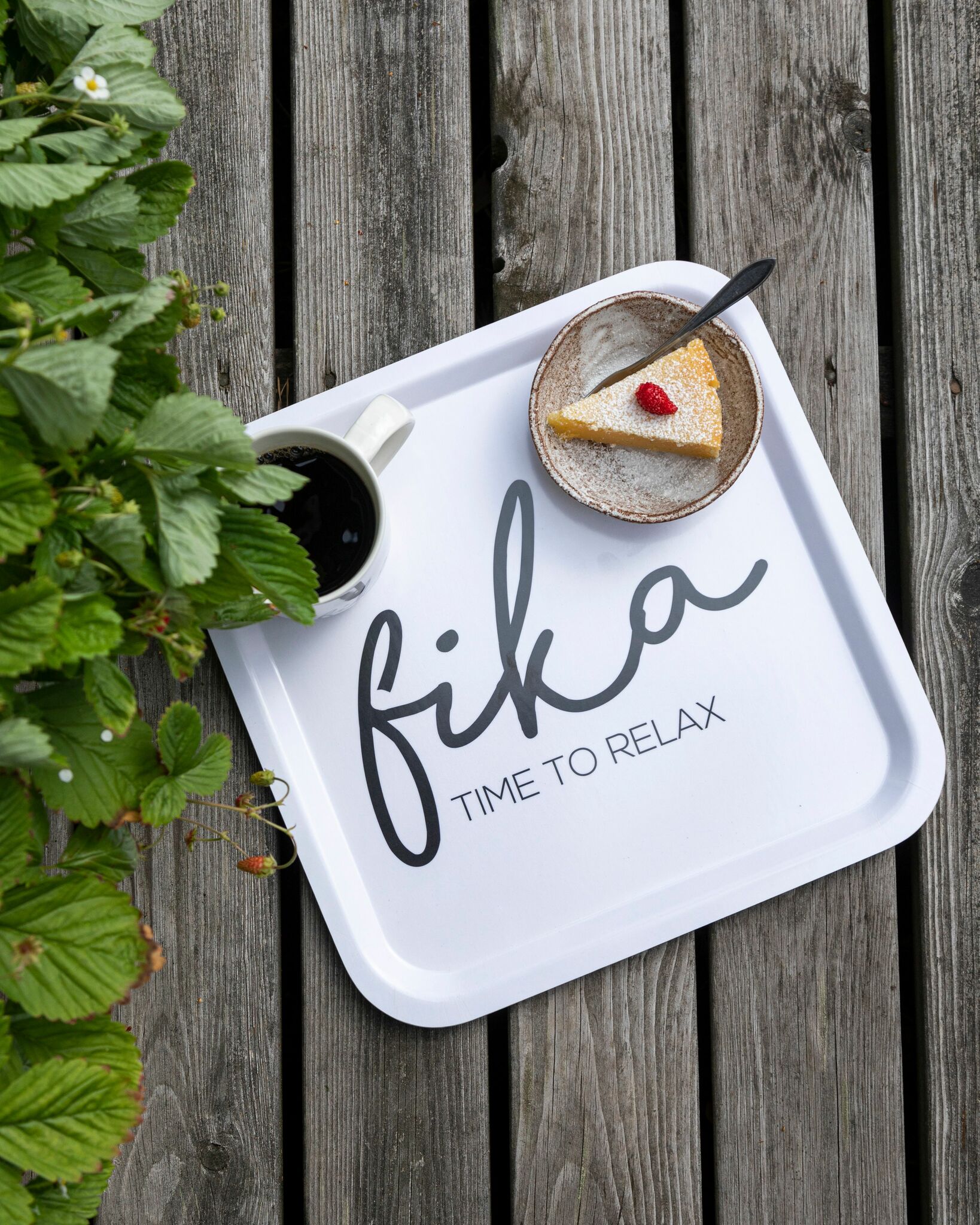 Bricka "Fika - Time to relax"