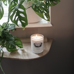 Klintas lilla doft- & massageljus  - Palo Santo