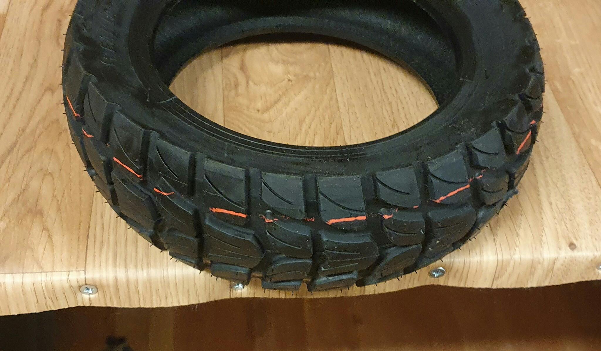 255*80 / 10*3 Off Road tires