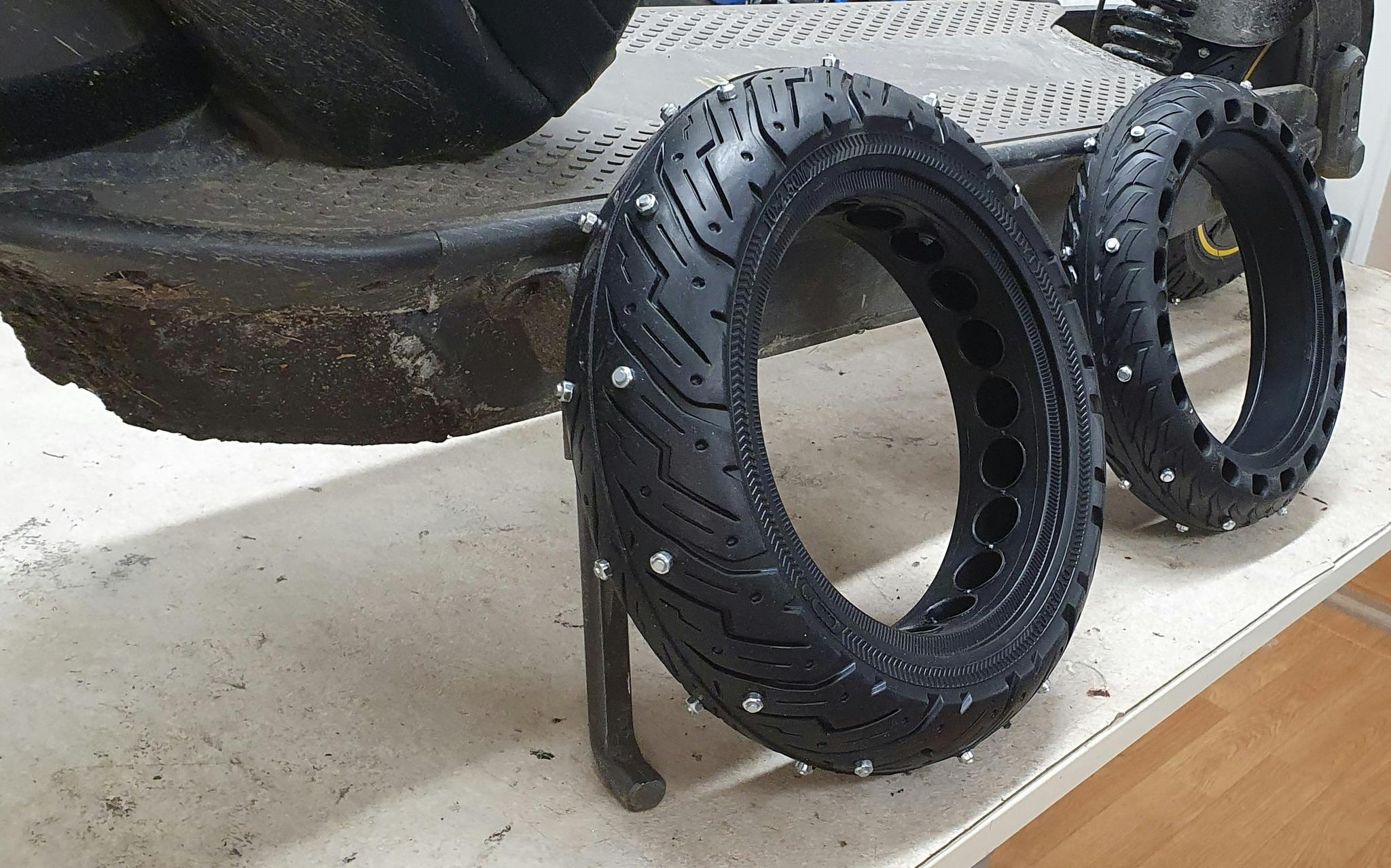 2x 10" Winter tires with studs Ninebot G30 G30D MAX