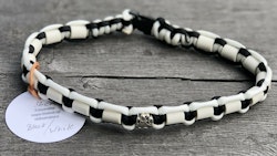 36 cm fästinghalsband White/Svart
