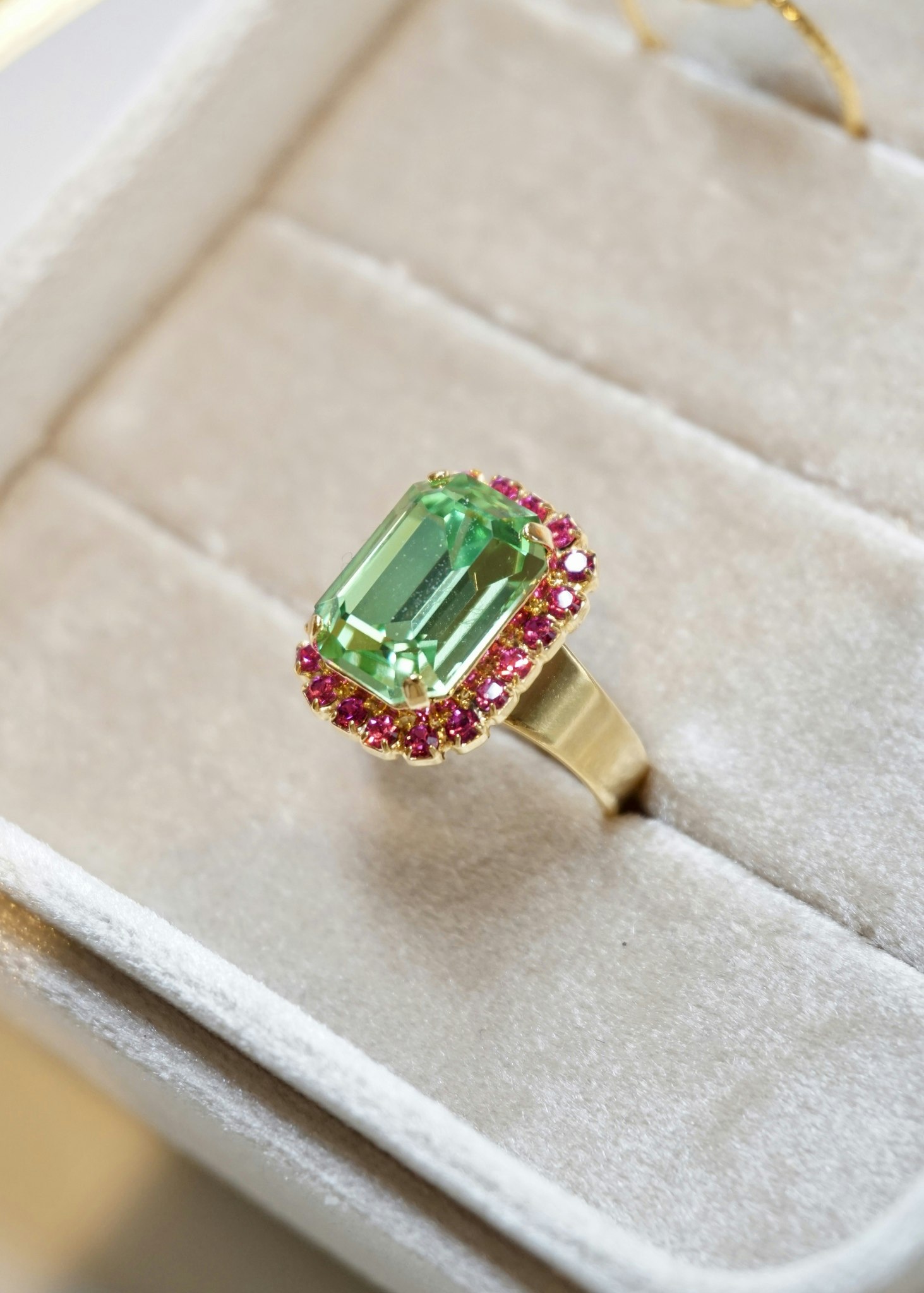 Elisabeth ring, flere farger