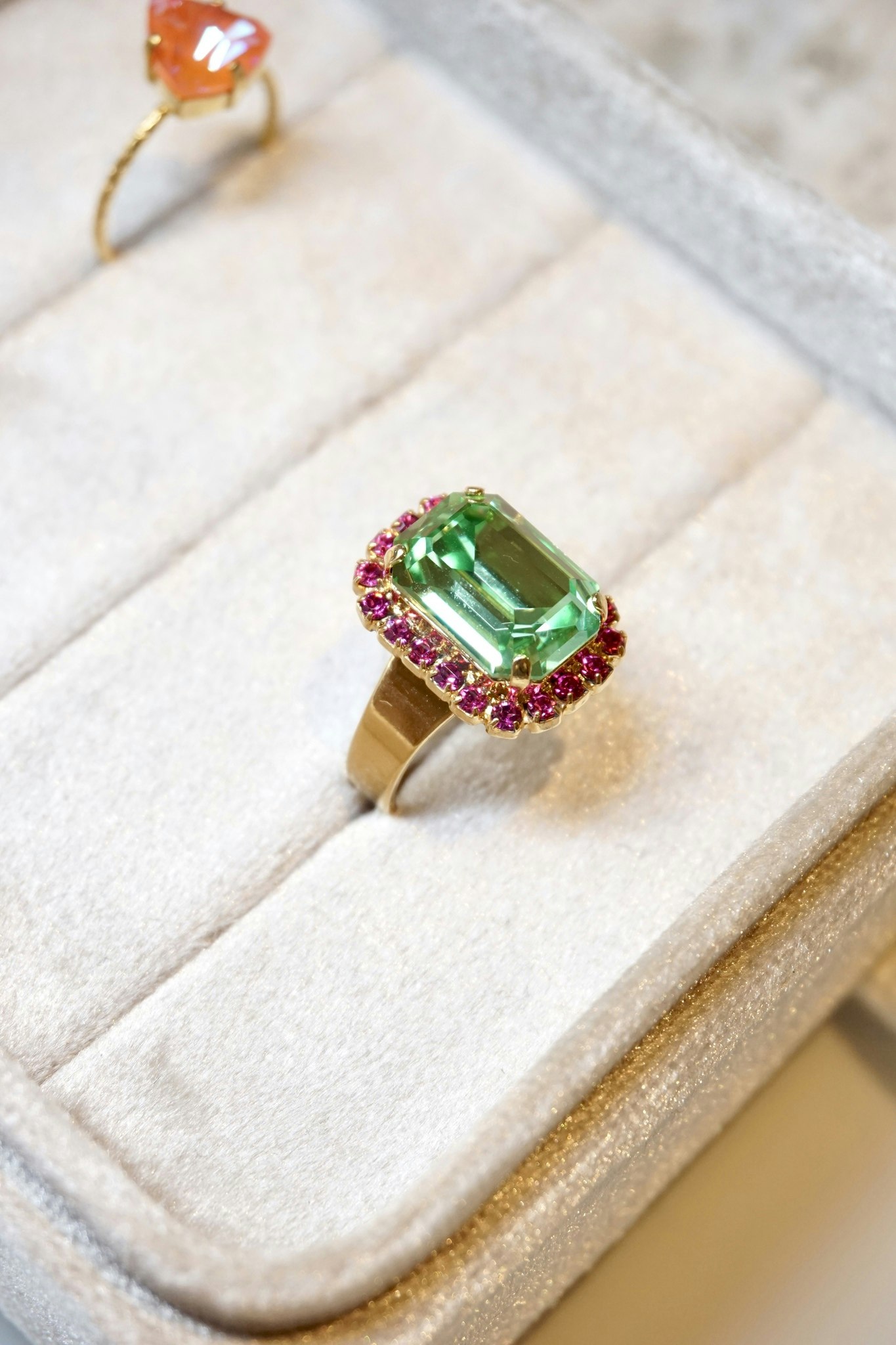 Elisabeth ring, flere farger