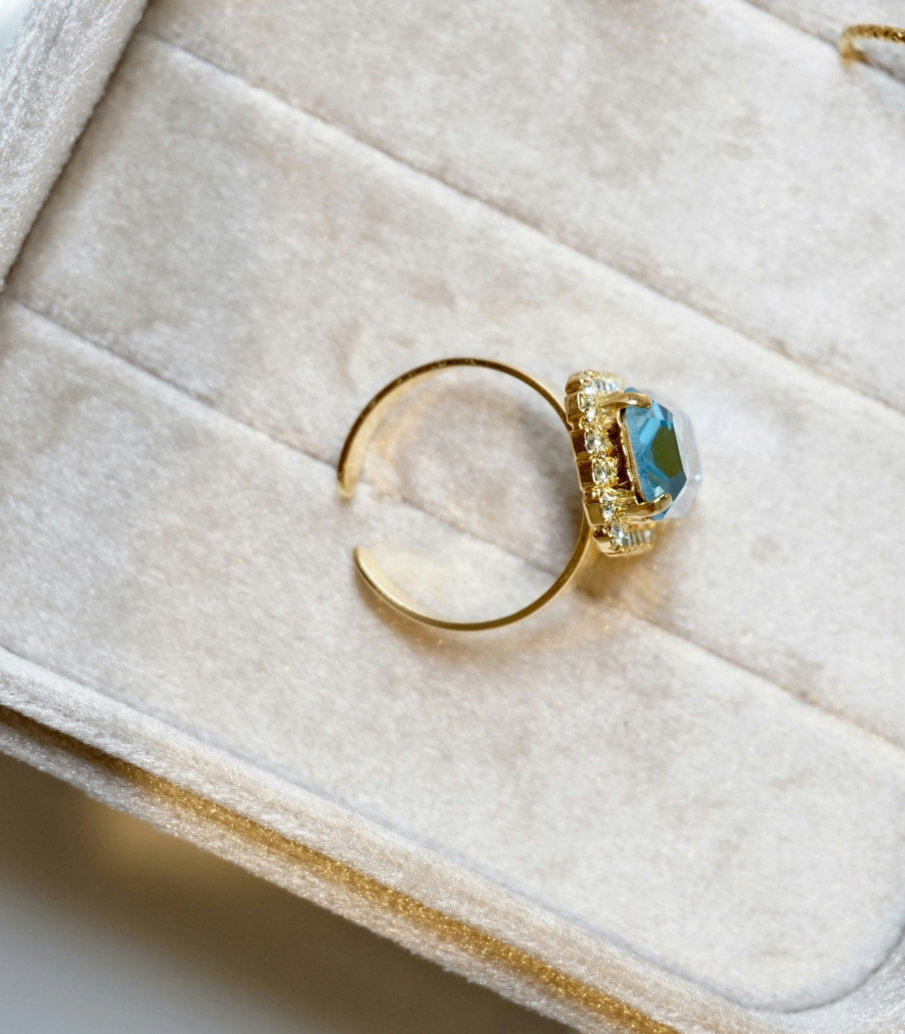 Elisabeth ring, flere farger