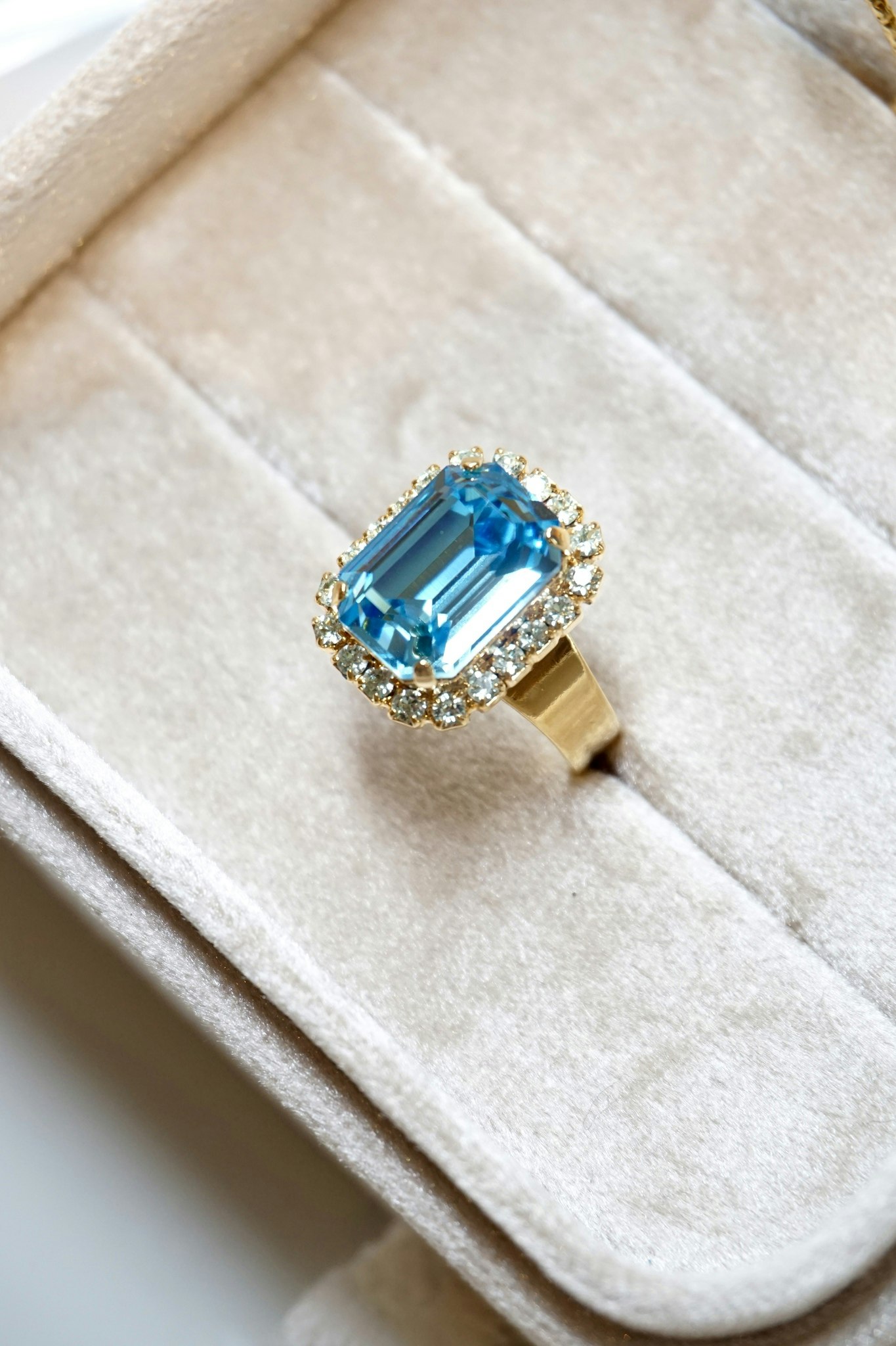 Elisabeth ring, flere farger