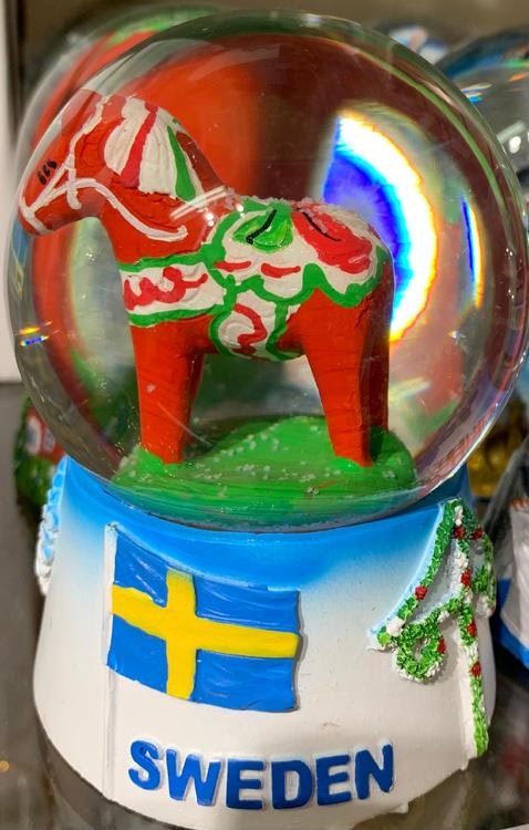 Water globe Dala horse 45mm