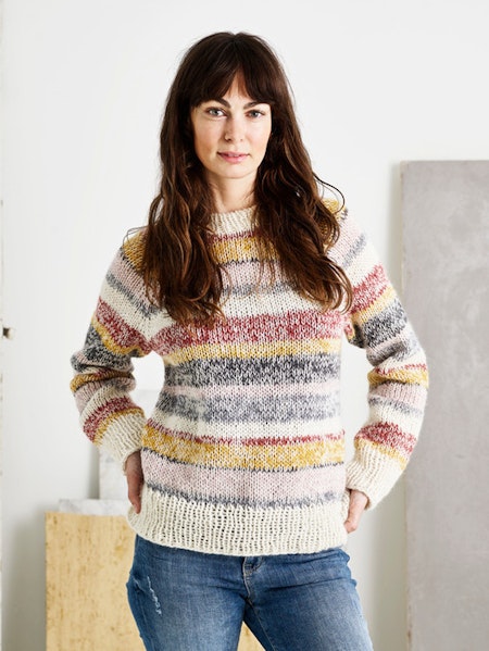 1638  Sweater med melerade ränder