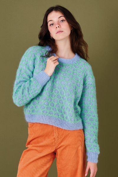 Sweater med bikupemönster  8941104