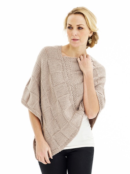 1466 Poncho med rutor