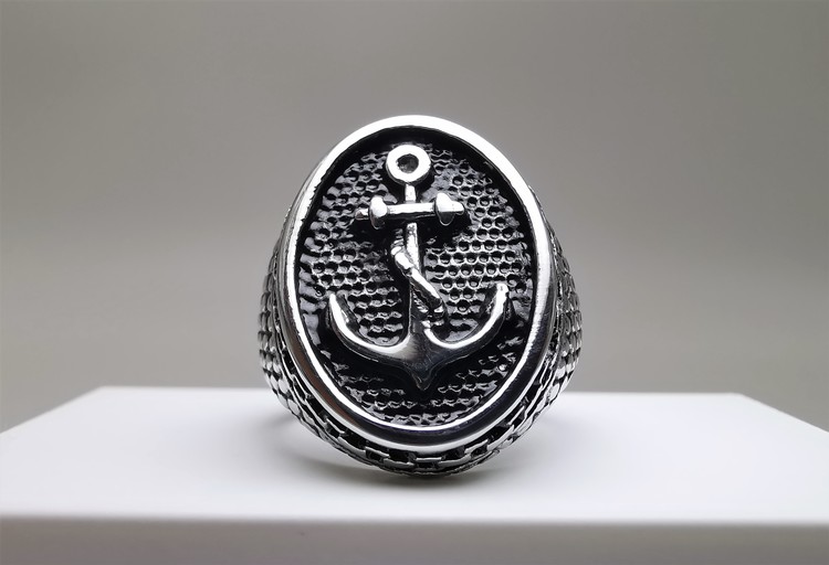 Anchor Sailor Stainless Steel Ring bild 1 är en vacker maskulin herr ring, passar perfekt som present.