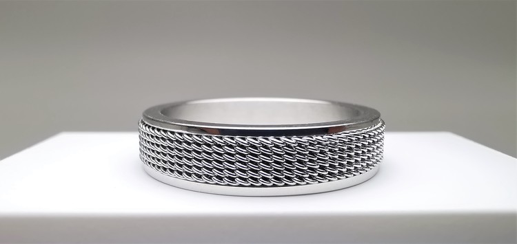 Netywork style Stainless Steel Ring bild 2 är en vacker maskulin herr ring, passar perfekt som present samt som förlovningsring