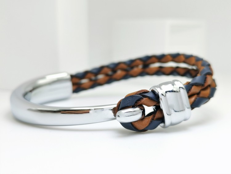 Concept Orange brown Blue Leather Metal Armband bild 1, vacker kombination av stainless steel samt läder. Perfekt present.