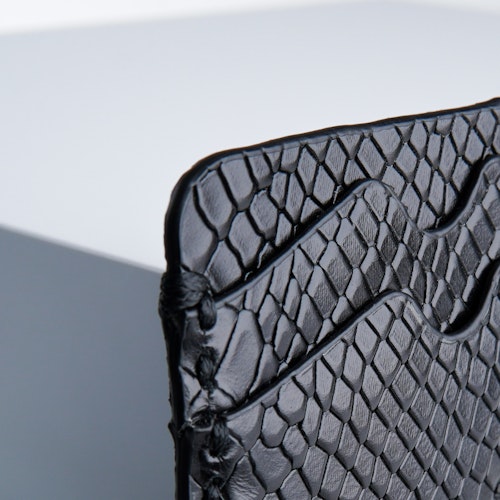 Leather Card Holder &quot;Sneaky Luxury Trace&quot; The opulent - SWEVALI