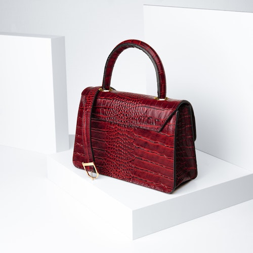 Leather Sling Bag &quot;Coco Carmine&quot; The Classy - SWEVALI