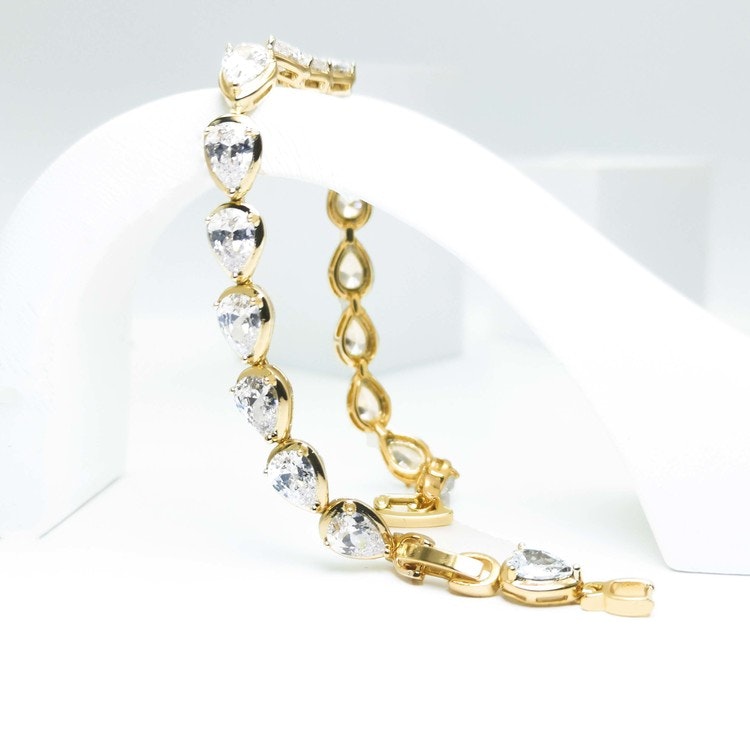 Crystal Clear River Gold Edition Bracelet - SWEVALI