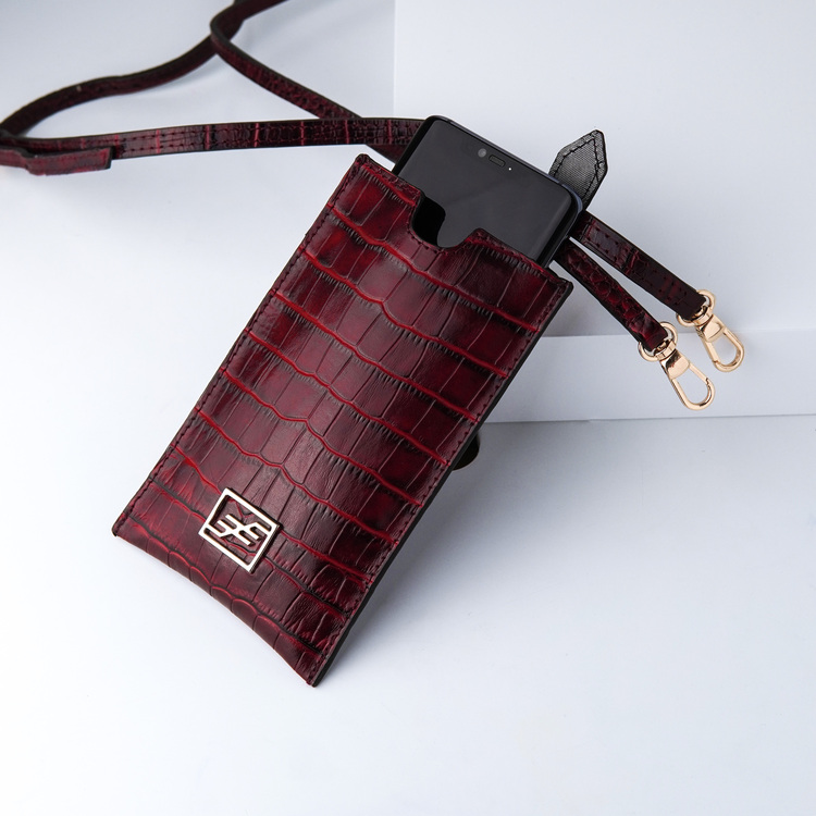 Bild 1 Genuine Leather Phone pouch mobilfodral och lyxig phone case Croco Carmine  pattern