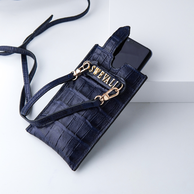 Bild 2 Genuine Leather Phone pouch mobilfodral och lyxig phone case Croco blue night  pattern
