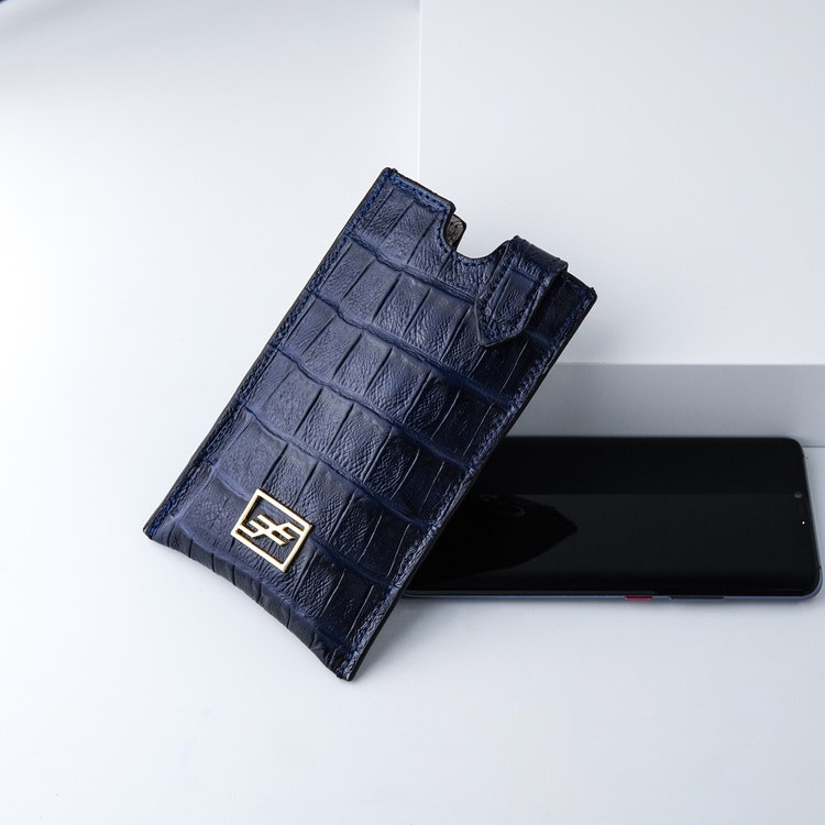 Bild 3 Genuine Leather Phone pouch mobilfodral och lyxig phone case Croco blue night  pattern