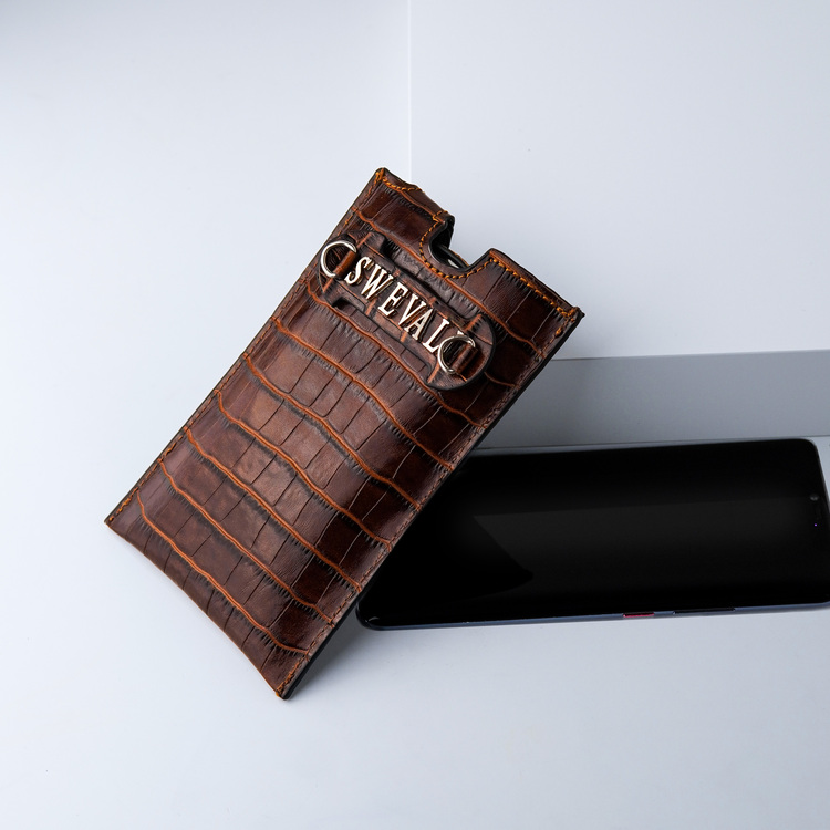 Bild 4 Genuine Leather Phone pouch mobilfodral och lyxig phone case Croco Sahara  pattern