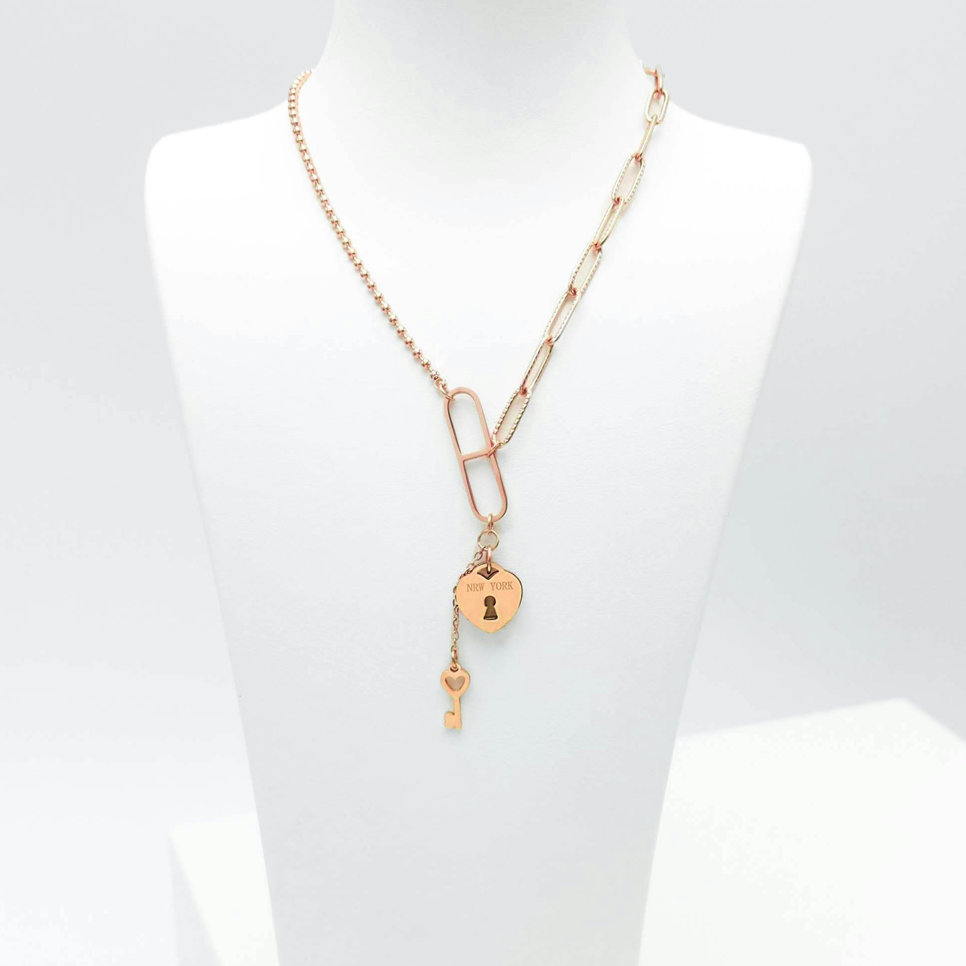 1- Sentiments Rose Edition Halsband Modern and trendy Necklace and women jewelry and accessories from SWEVALI fashion Sweden