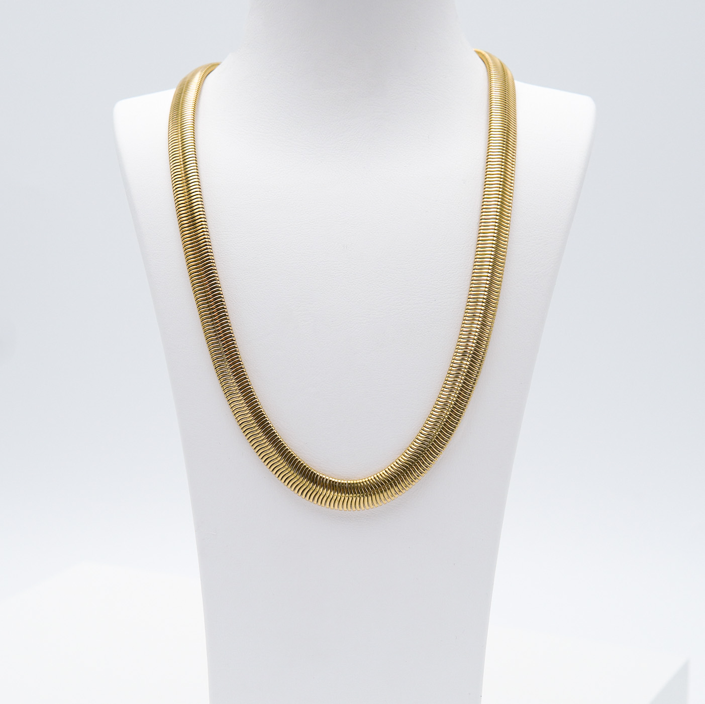 1- Marilyn Monroe Necklace Gold Edition Halsband Modern and trendy Necklace and women jewelry and accessories from SWEVALI fashion Sweden