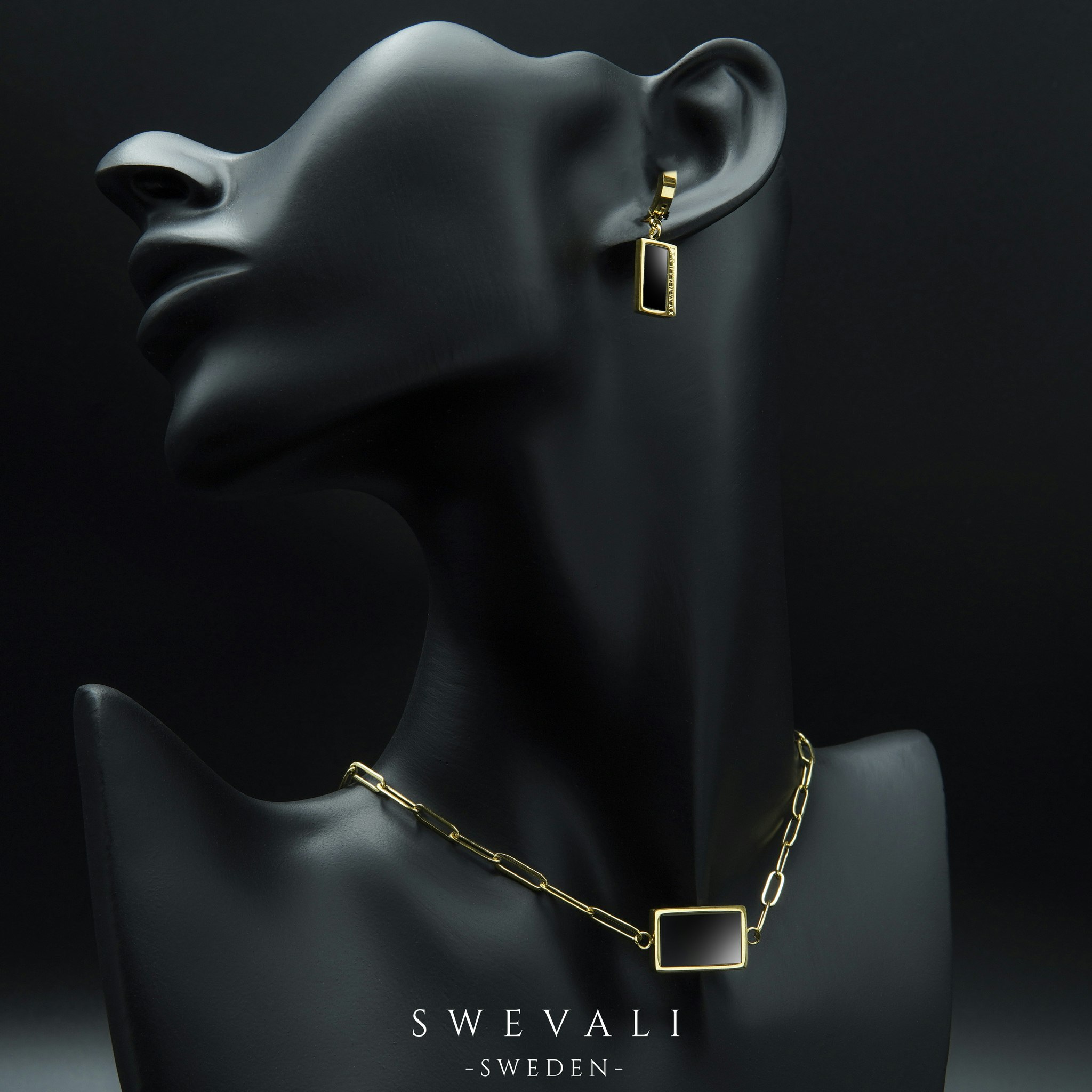 3- Gold in night Gold Edition Halsband Modern and trendy Necklace and women jewelry and accessories from SWEVALI fashion Sweden