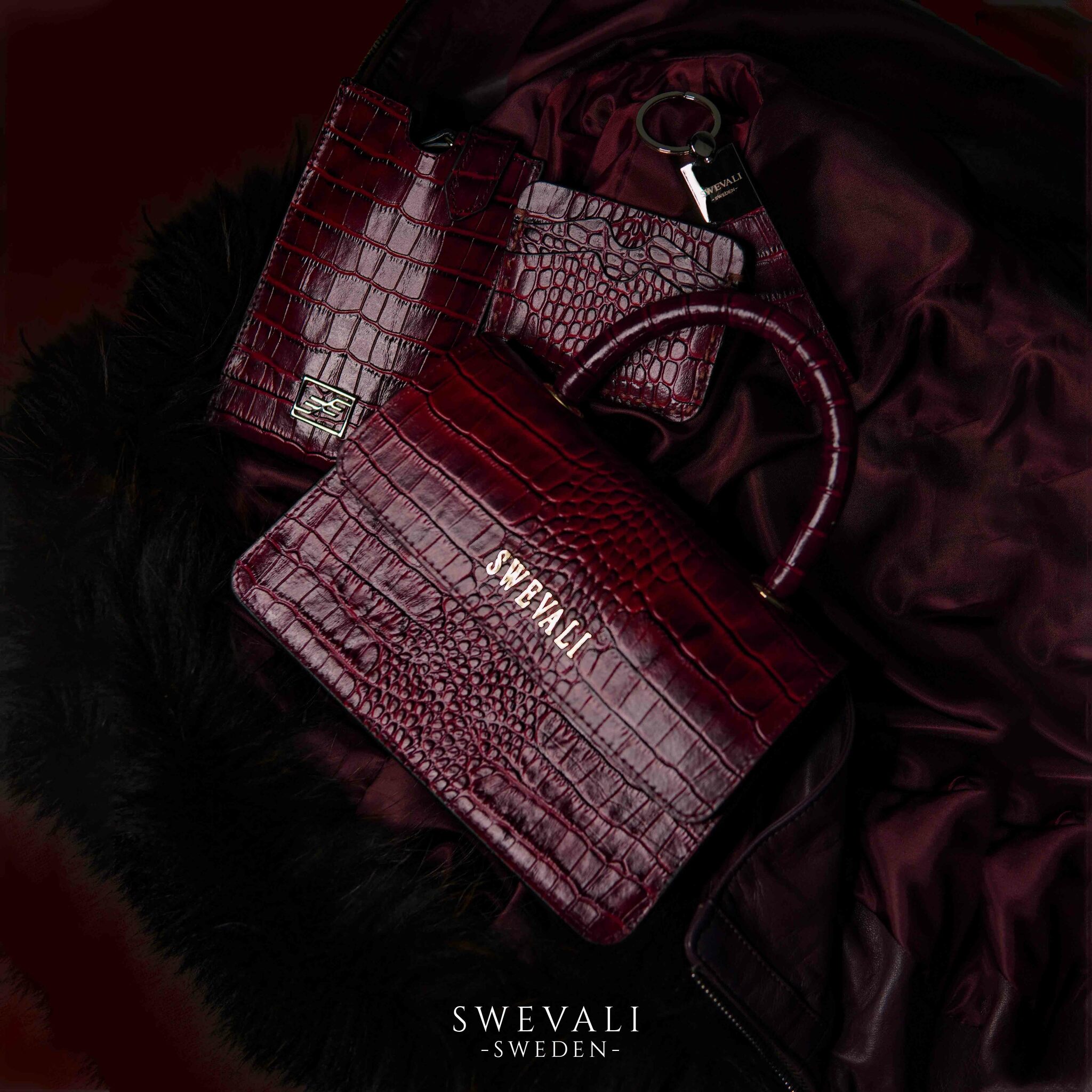 6 Leather Sling Bag "Coco Carmine" The Classy - SWEVALI
