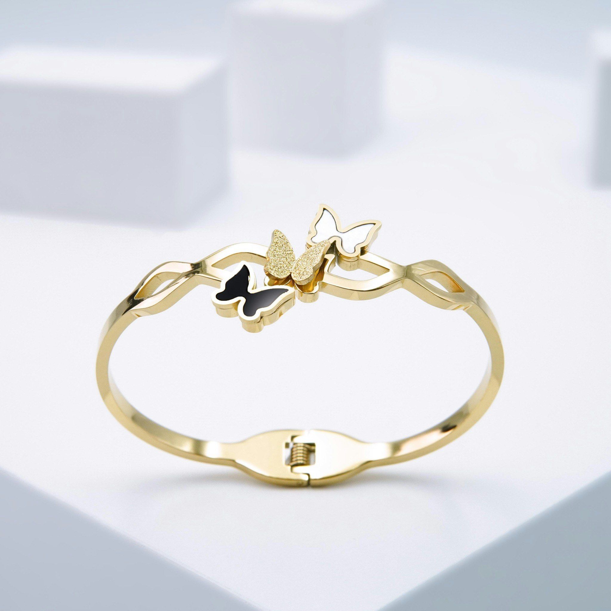 Butterfly Worldwide - Gold Edition Dam Bracelet - SWEVALI