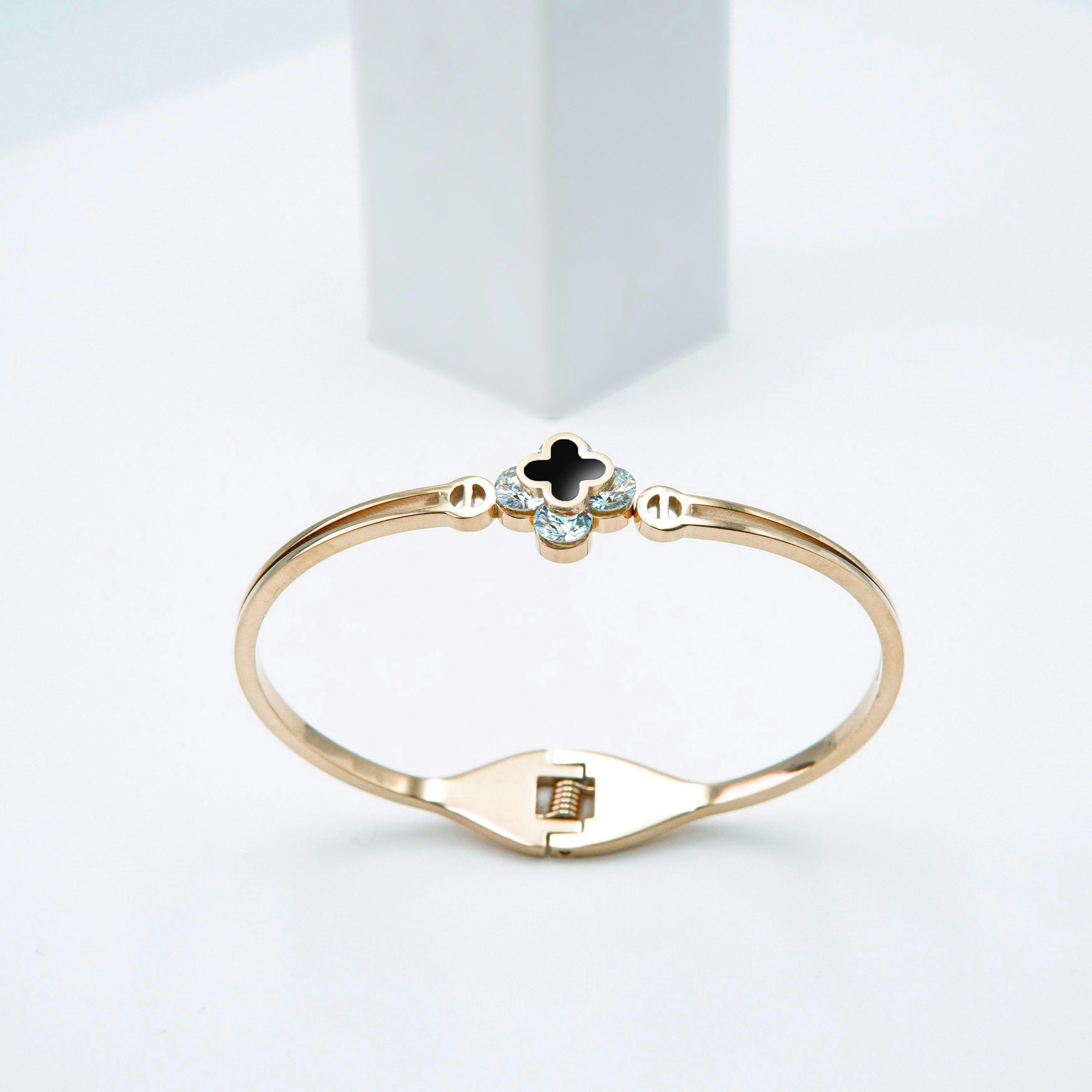 1 Clover Crown Diamond - Rose Gold Edition Armband Dam - SWEVALI