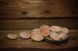 Hematoidkvarts, 20 gram, (Röd Golden Healer), touchstone