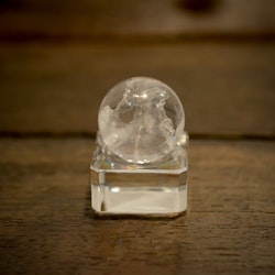 Bergkristall, 2,7 cm, klot, 28 gram