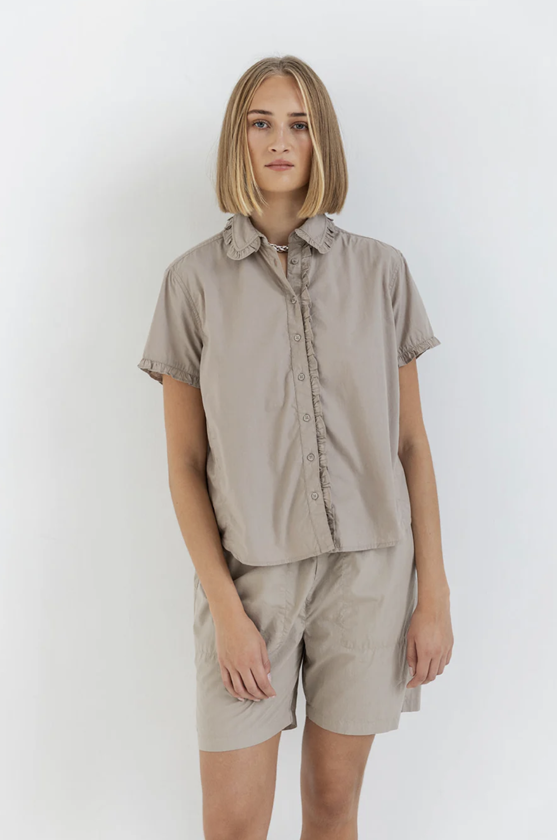 Herbie blouse i organic cotton, prasslig bomullspoplin, från Project AJ117