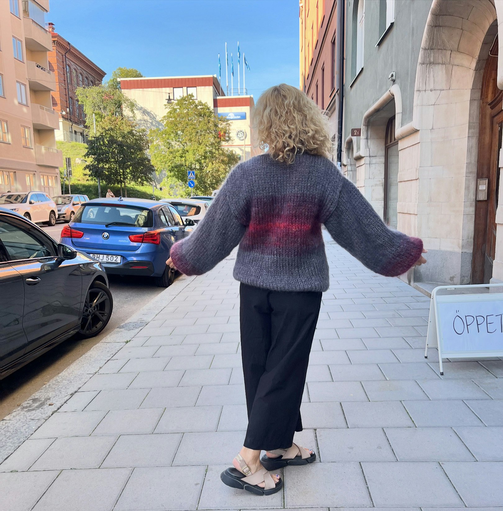 Handstickad mohairtröja, med puffärm