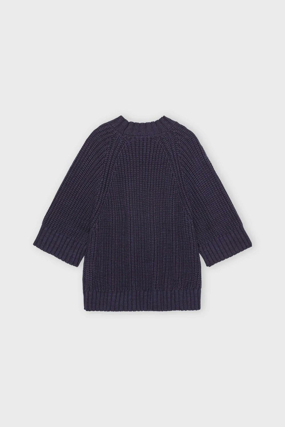 Change rib knit i fin mörkblå färg, trekvartsärm och rund hals, från Moshi Moshi Mind