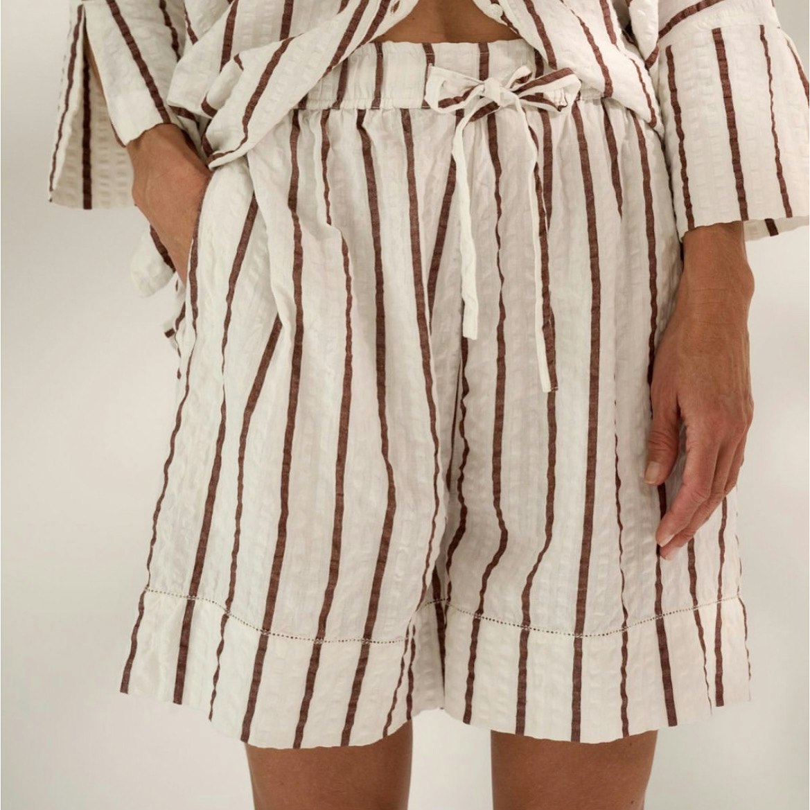 Wake Shorts wave stripe