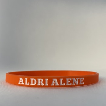 Aldri alene