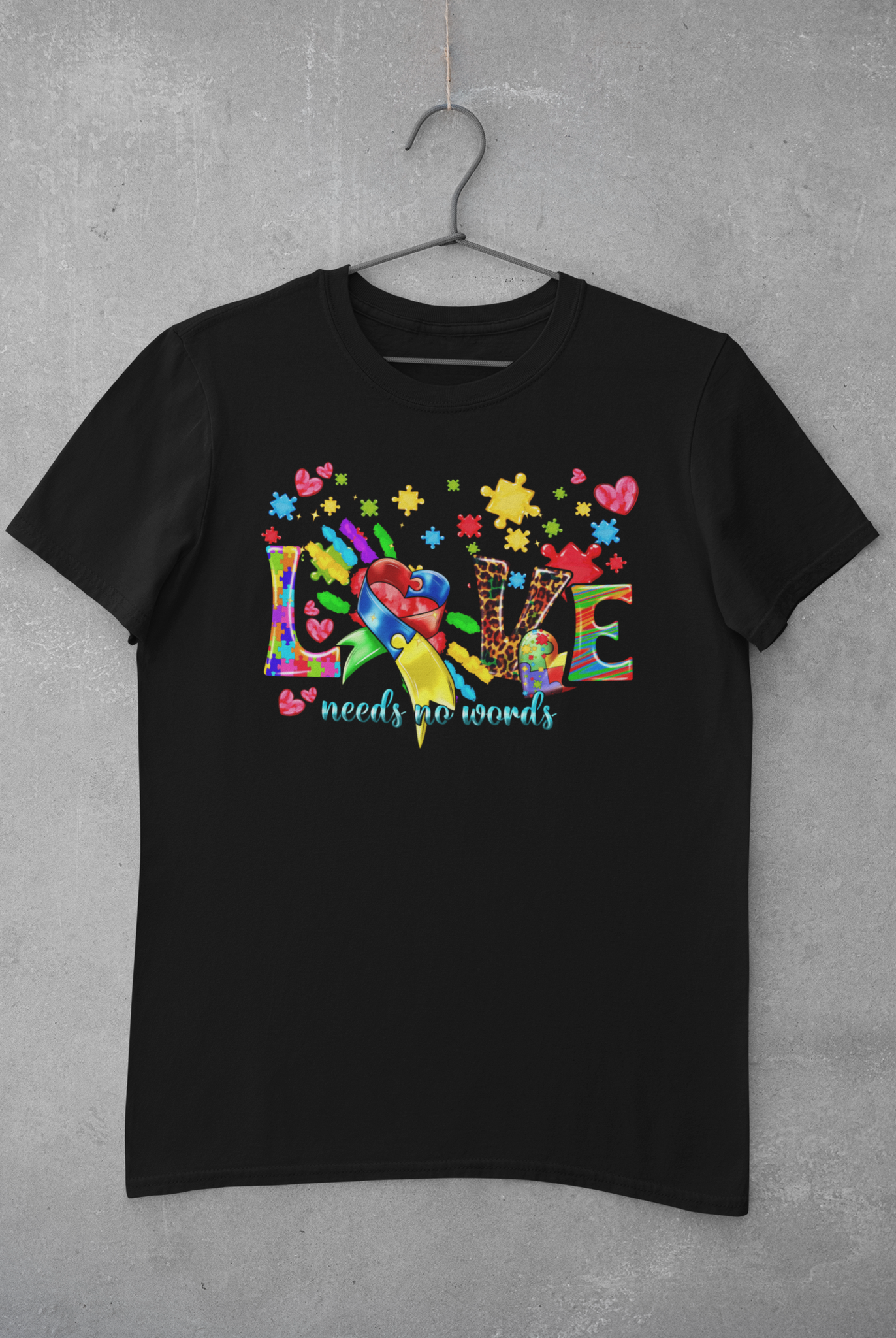 T-shirt: LOVE [vuxen]