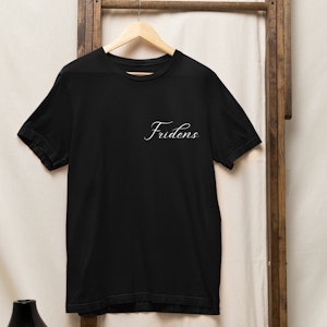T-shirt: Fridens [svart]