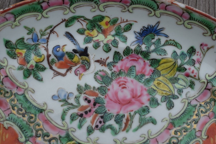 Antique Chinese Canton Rose Medallion famille rose dish Large #163