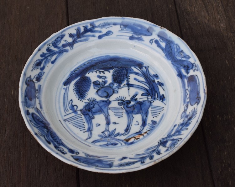 Antique Chinese Ming Dynasty Wanli Kraak plate with Deers #2