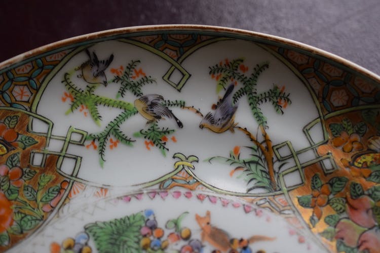 Canton Famille rose dish with squirrels / rats Qing Dynasty 19th Century