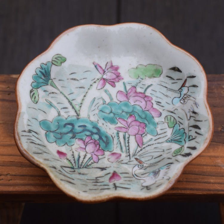 Antique dish on foot lotus flowers Guangxu period