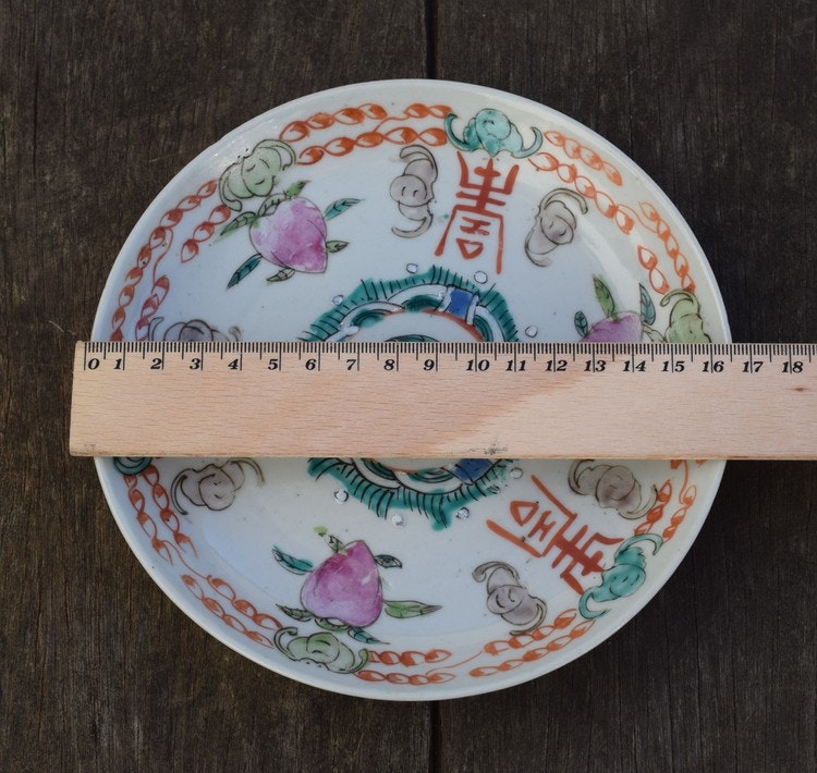 Antique chinese famille rose plate decorated with peach & bats Guangxu