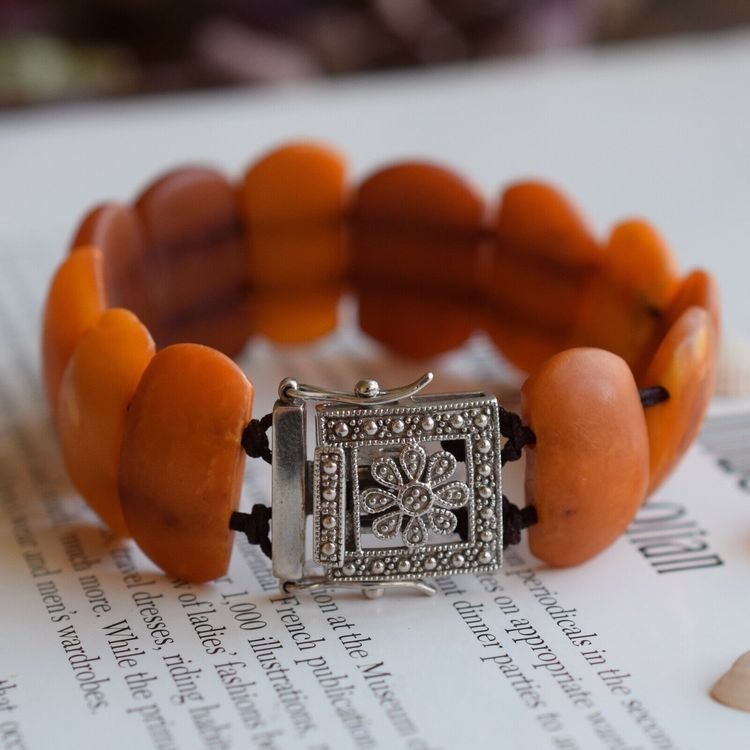 ladies amber bracelet