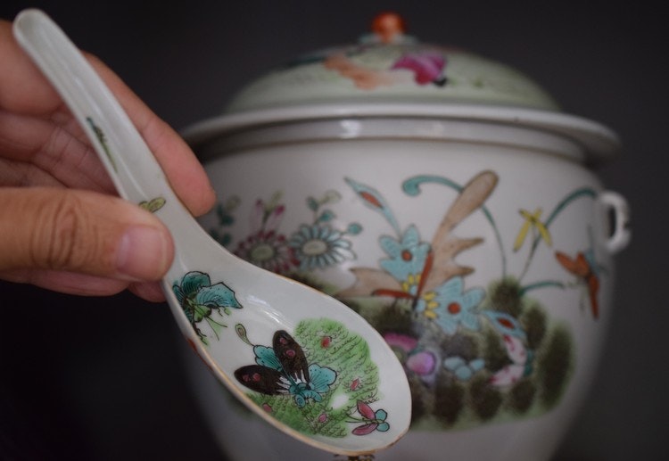 An antique Chinese soup spoon, Qing Dynasty, Guangxu