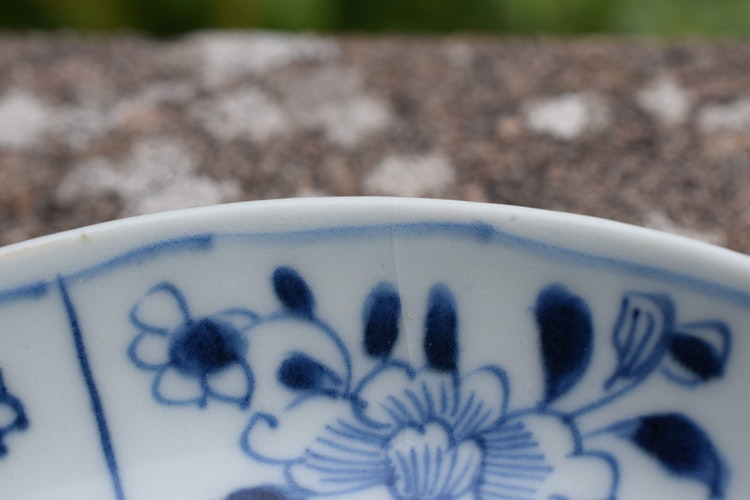 Antique Chinese Porcelain saucer in Blue & White early 18th century #175