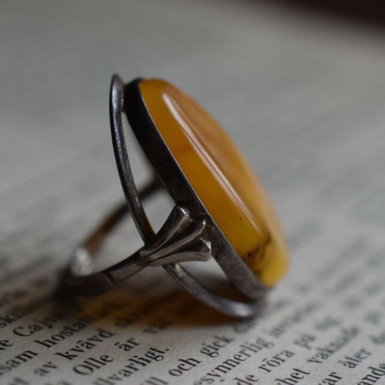 Vintage natural amber ring butterscotch danish design sterling silver 6g Sizable
