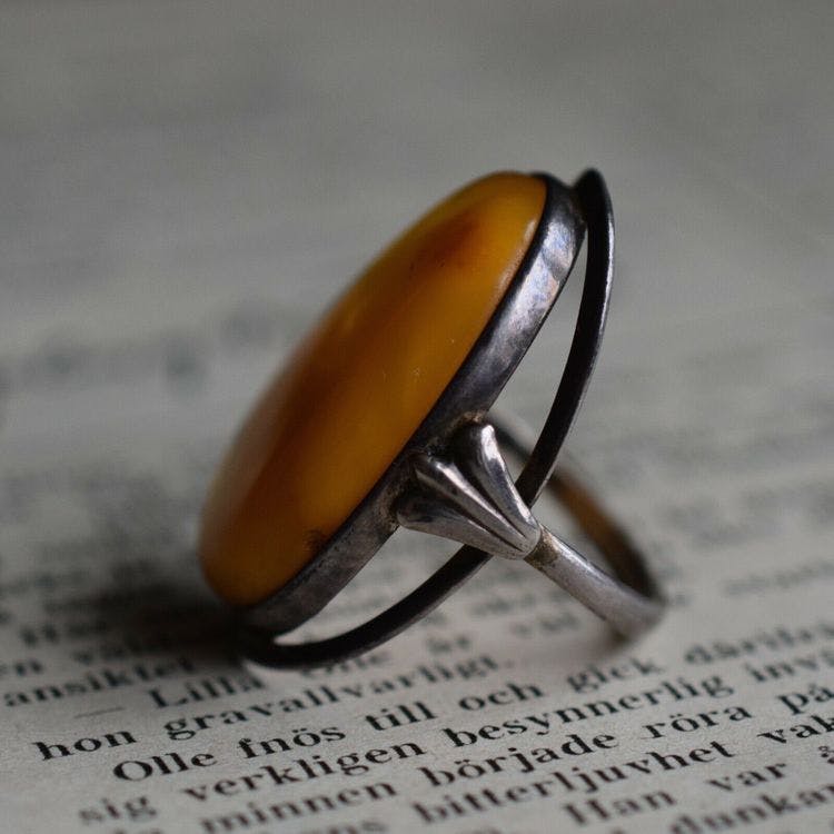 Vintage natural amber ring butterscotch danish design sterling silver 6g Sizable